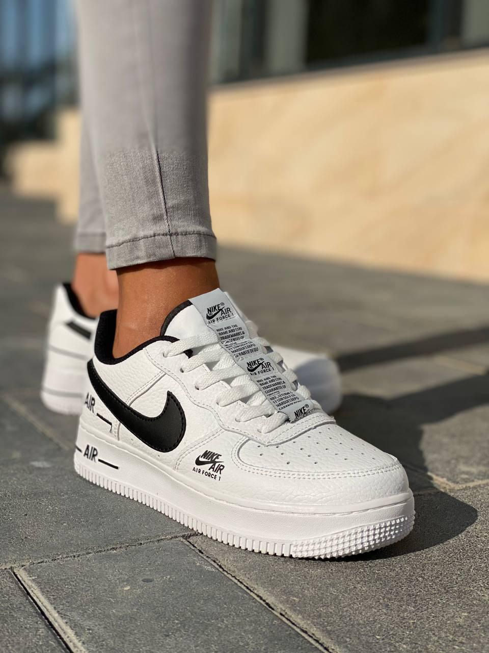 Nike Air Force 1 White Black 5