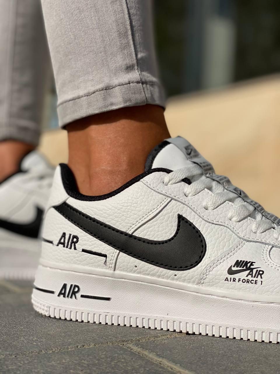Nike Air Force 1 White Black 5