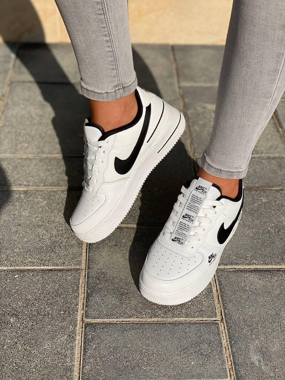 Nike Air Force 1 White Black 5