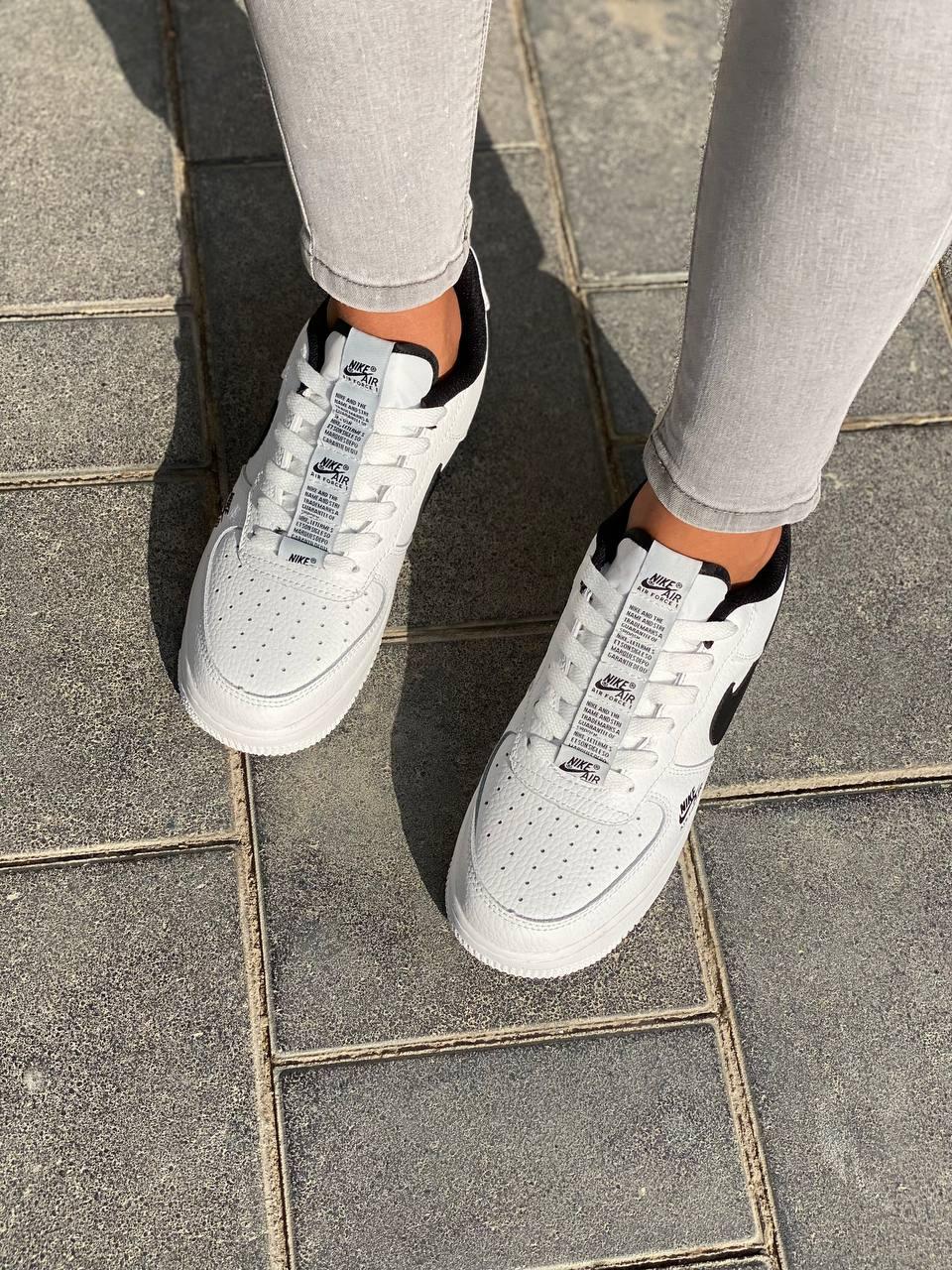 Nike Air Force 1 White Black 5
