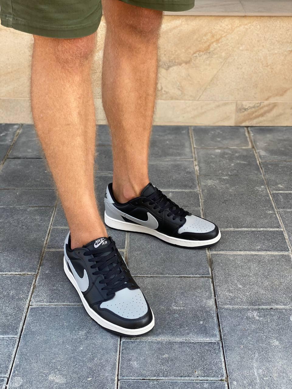 Nike Air Jordan Retro 1 Low Grey White Black 5
