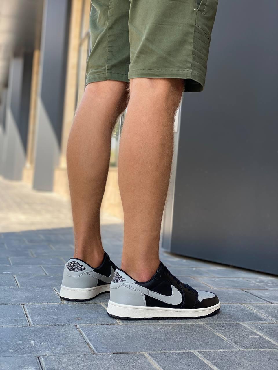 Nike Air Jordan Retro 1 Low Grey White Black 5