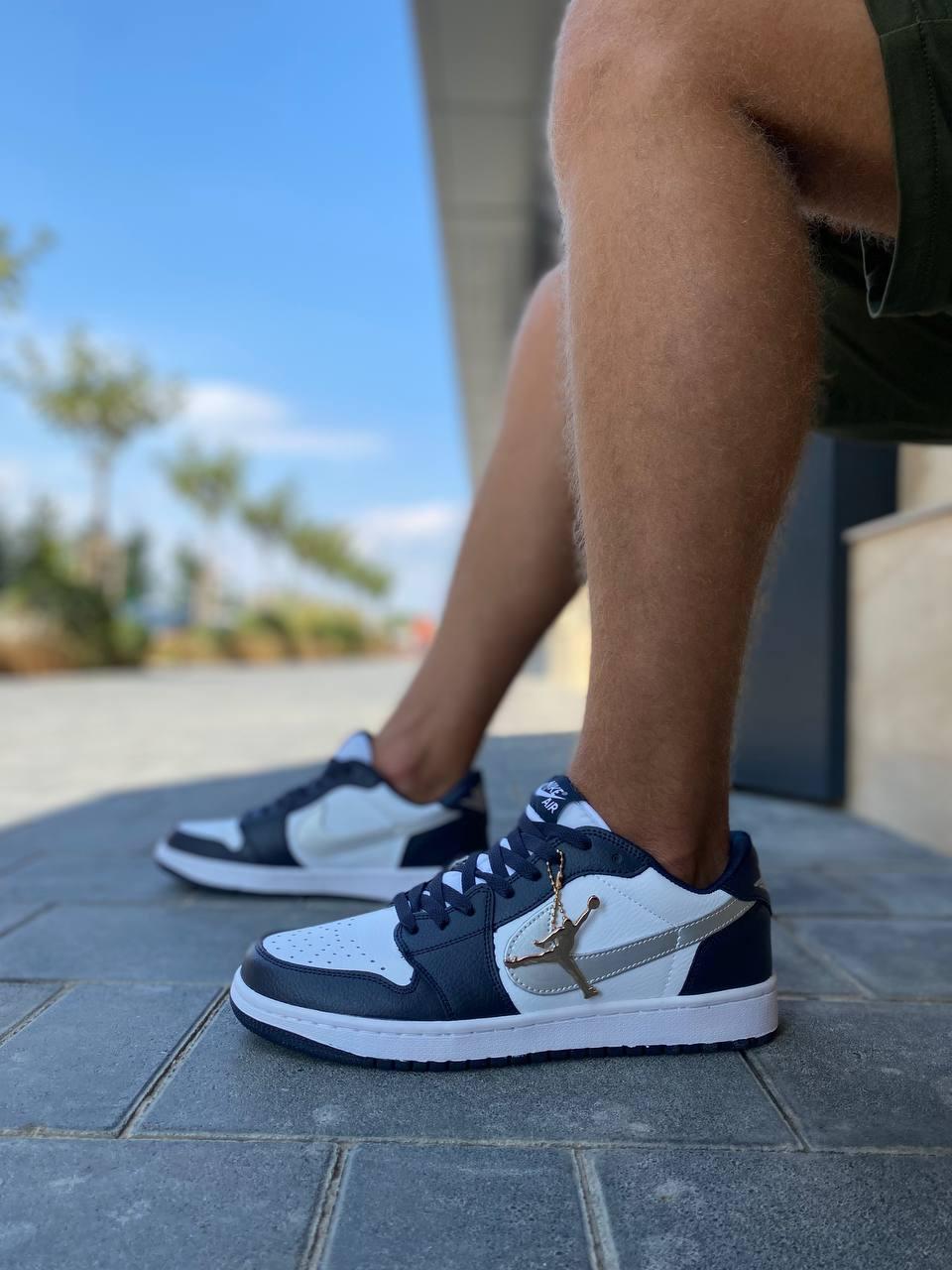 Nike Air Jordan Retro 1 Low Blue White Silver