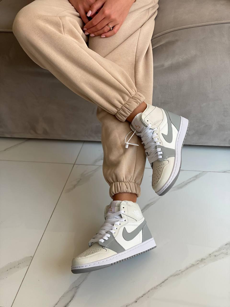 Nike Air Jordan 1 Retro High Grey White