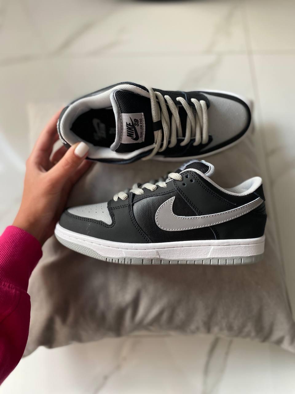 Nike Nike SB Dunk Low Black Grey 3