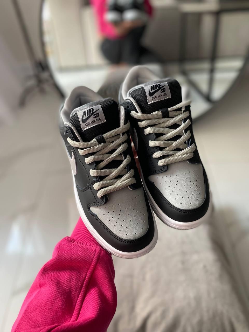 Nike Nike SB Dunk Low Black Grey 3