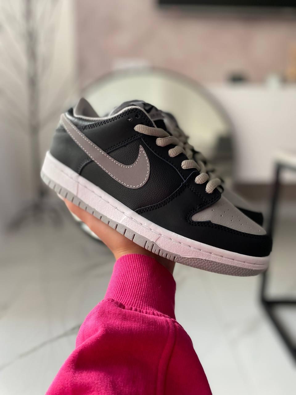 Nike Nike SB Dunk Low Black Grey 3