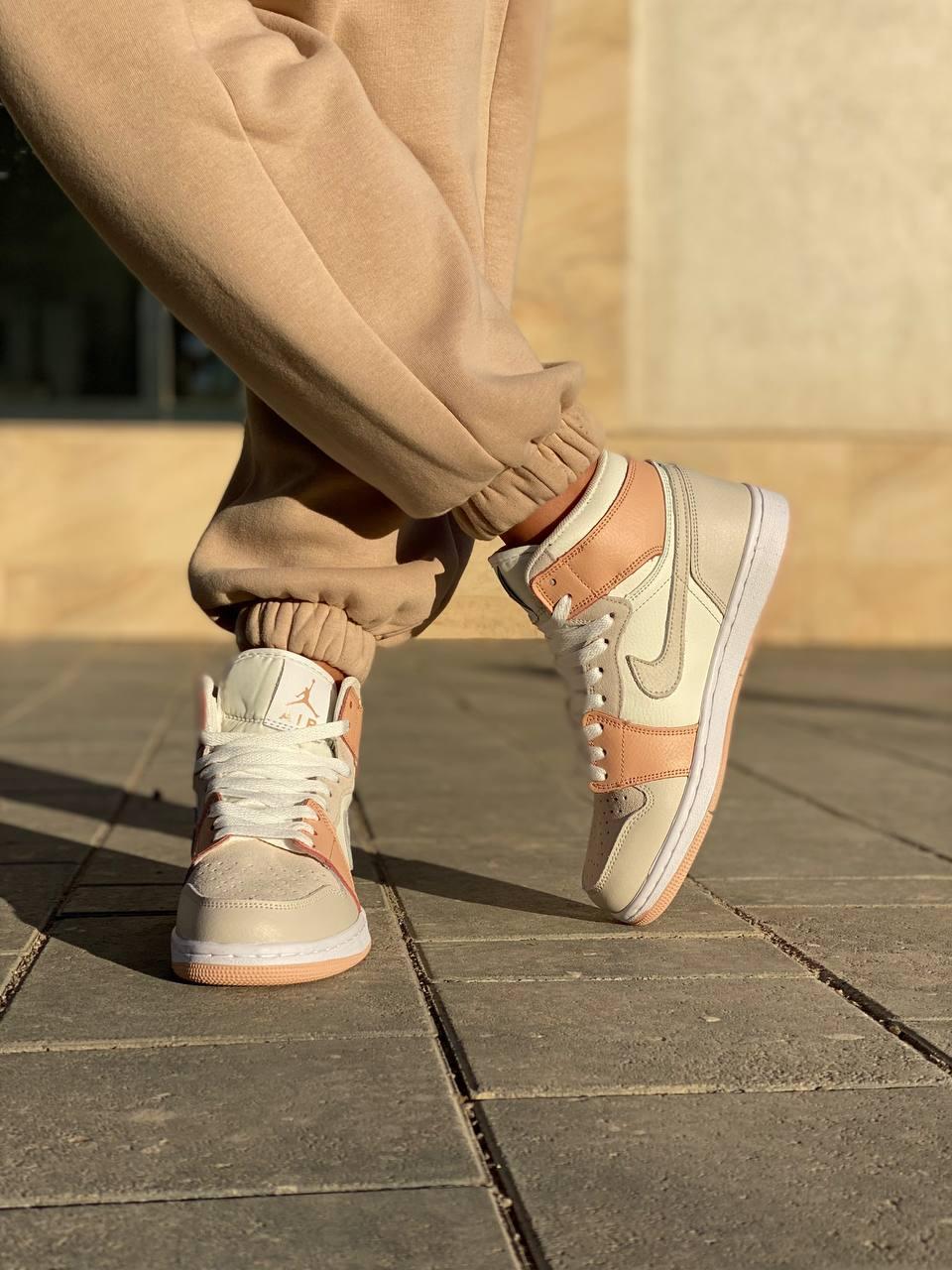 Nike Air Jordan 1 Retro High White Beige Grey