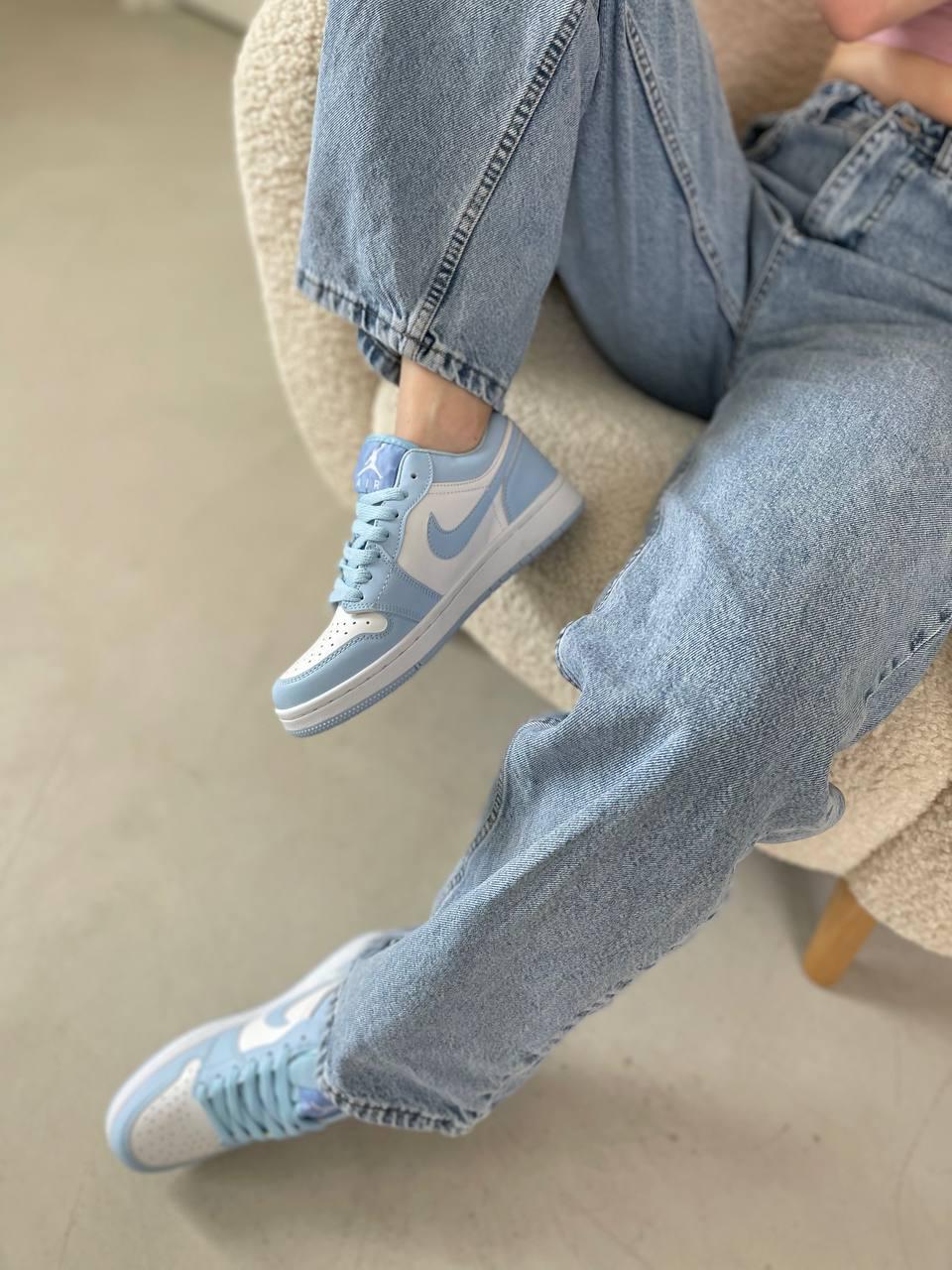 Nike Air Jordan Retro 1 Blue White