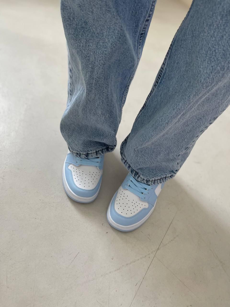 Nike Air Jordan Retro 1 Blue White