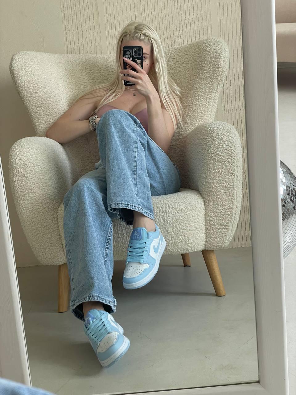 Nike Air Jordan Retro 1 Blue White