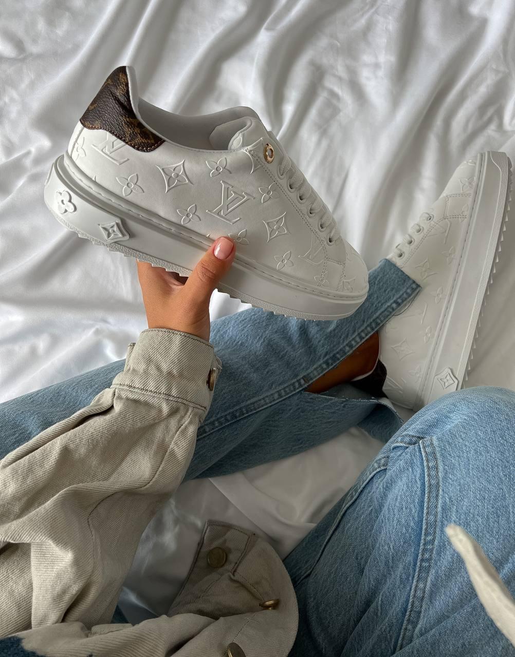 Louis Vuitton Escale White