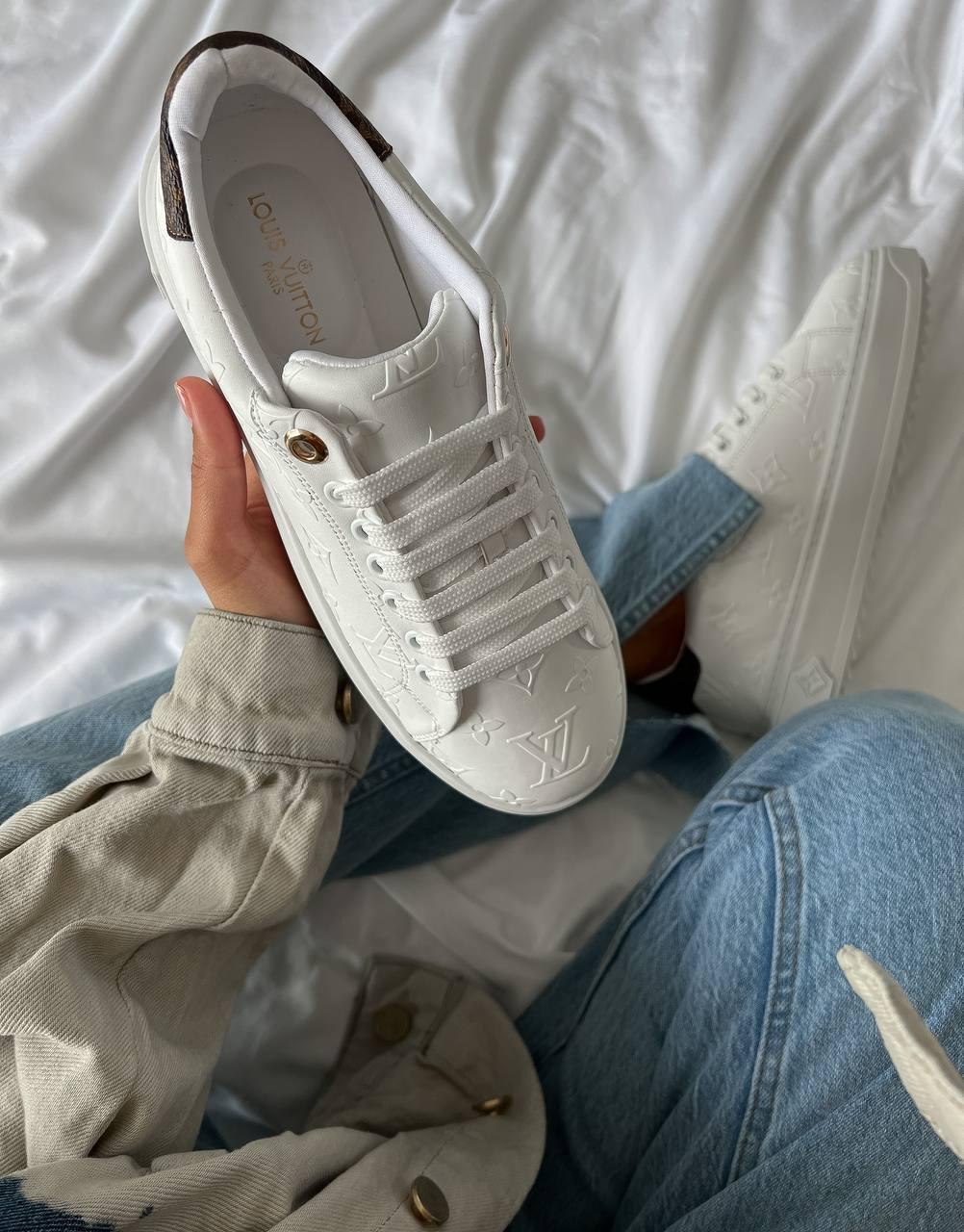 Louis Vuitton Escale White