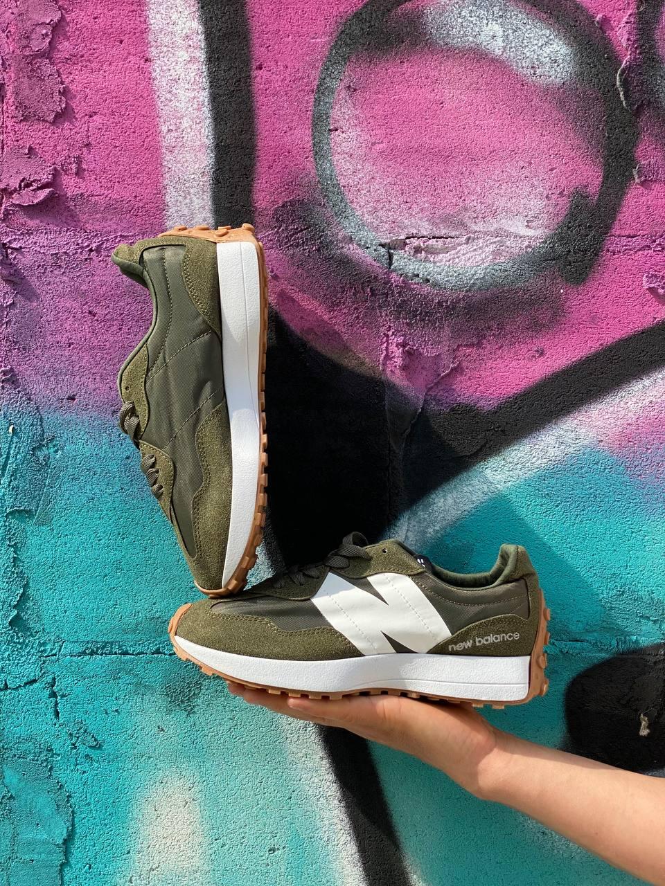 New Balance 327 Khaki