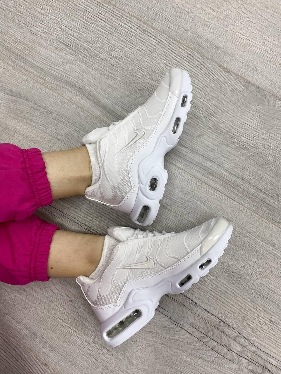 Nike Air Max TN Plus All White