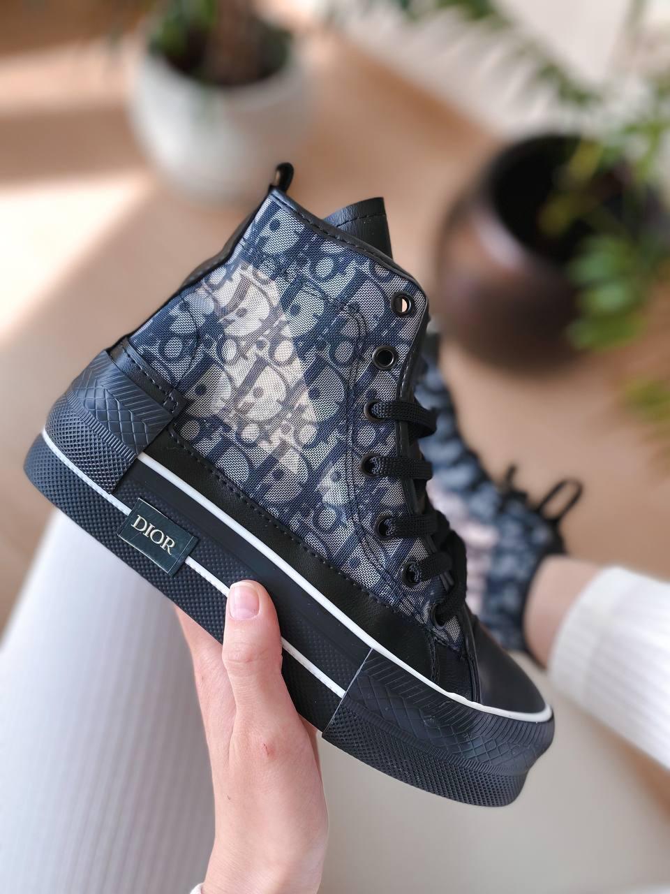 Converse x Dior Black