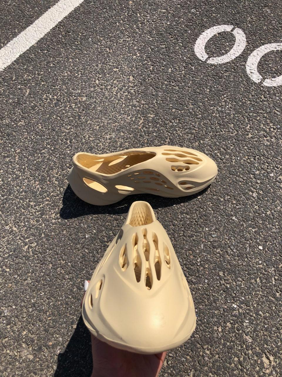 Adidas YEEZY Foam Runner Beige (No Logo)