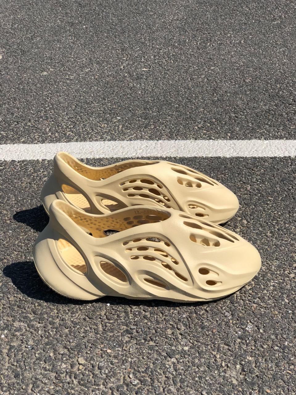 Adidas YEEZY Foam Runner Beige (No Logo)