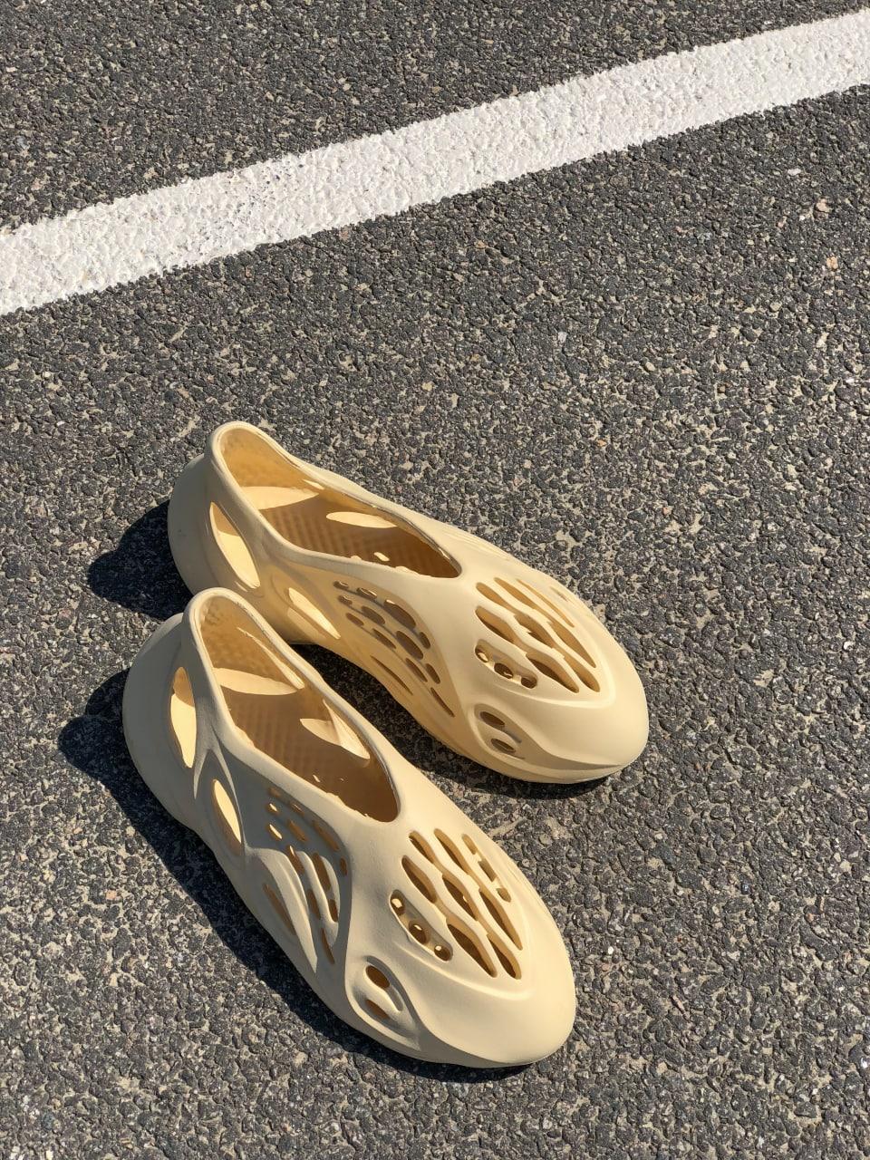 Adidas YEEZY Foam Runner Beige (No Logo)