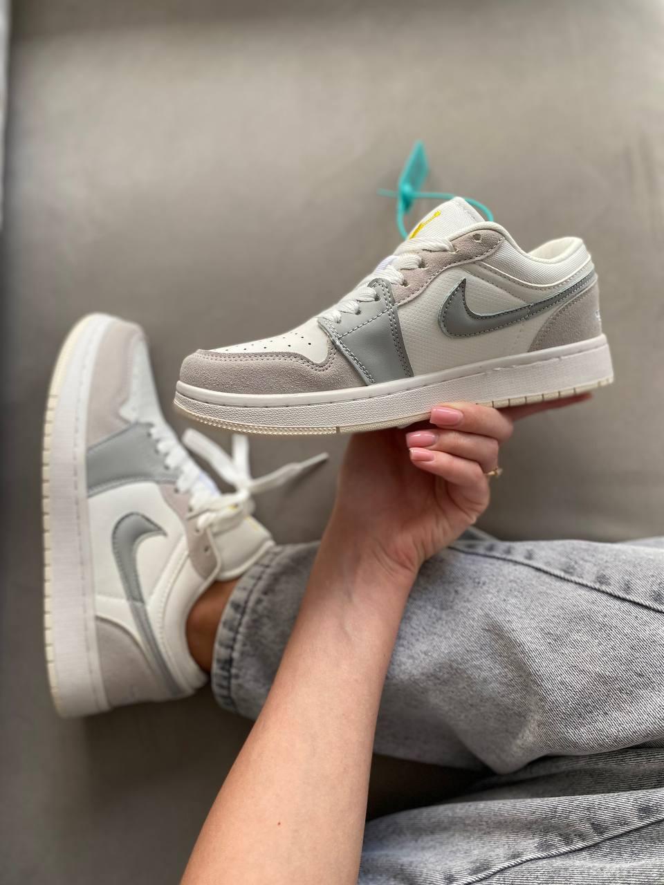 Nike Air Jordan Retro 1 Low White Beige