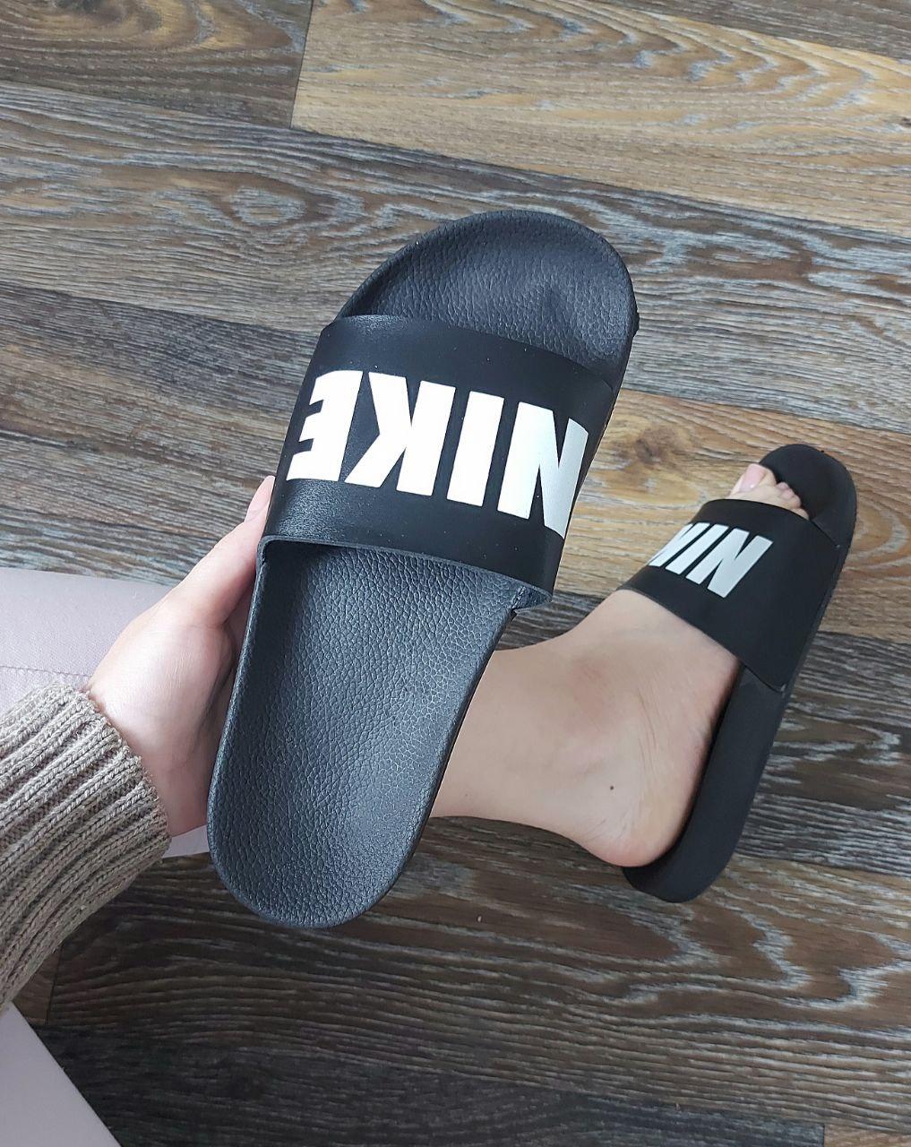 Nike Benassi Black White 3