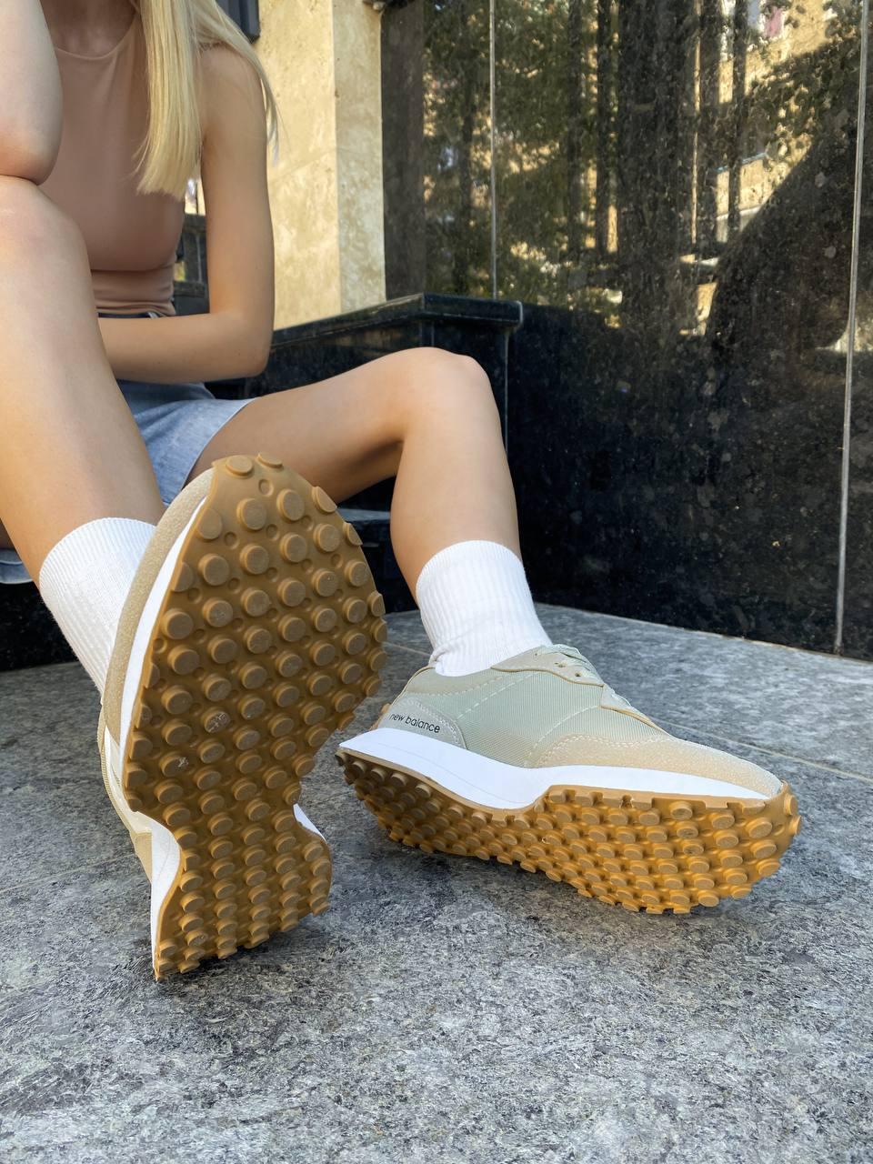 New Balance 327 Beige White 1