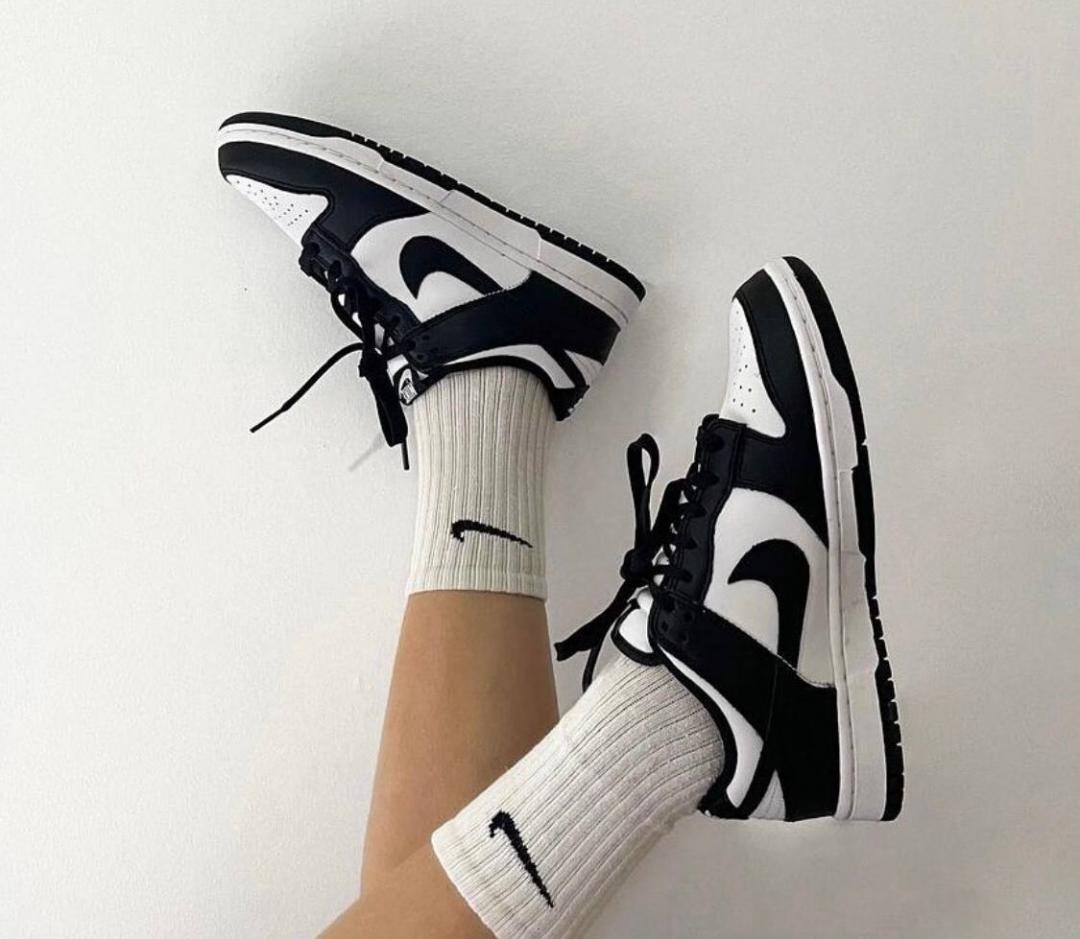 Nike Dunk Low Black Premium