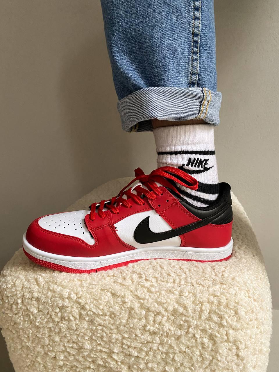 Nike Dunk Low Red Black