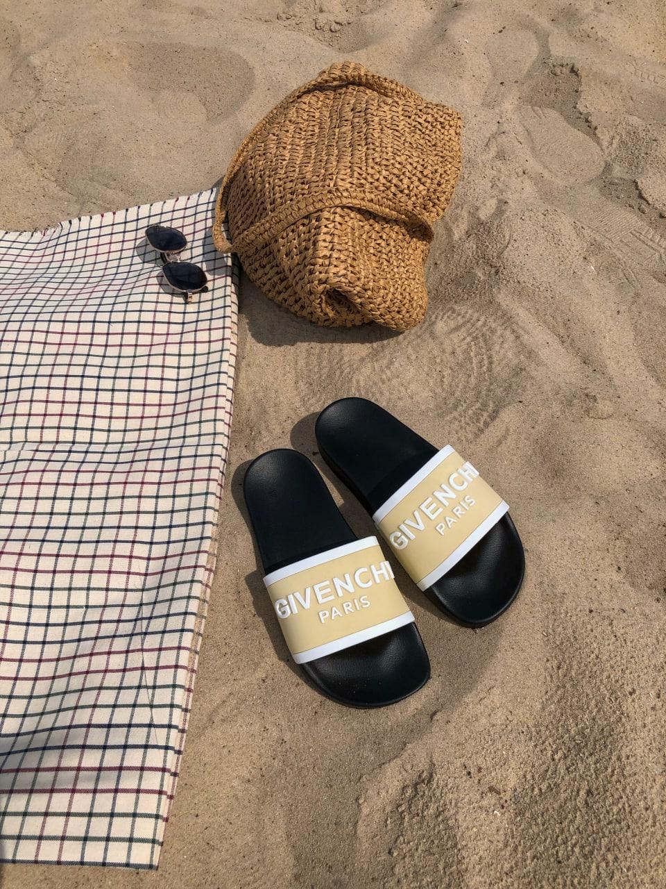 Givenchy Slides Black Beige