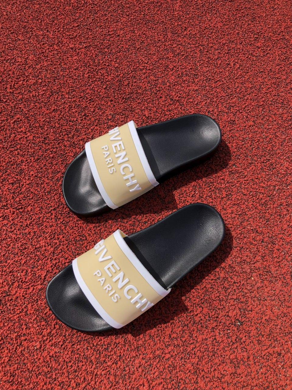 Givenchy Slides Black Beige