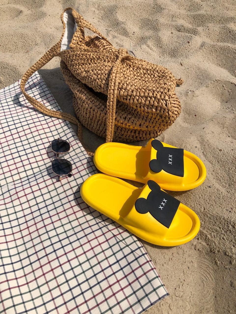 Slide Yellow