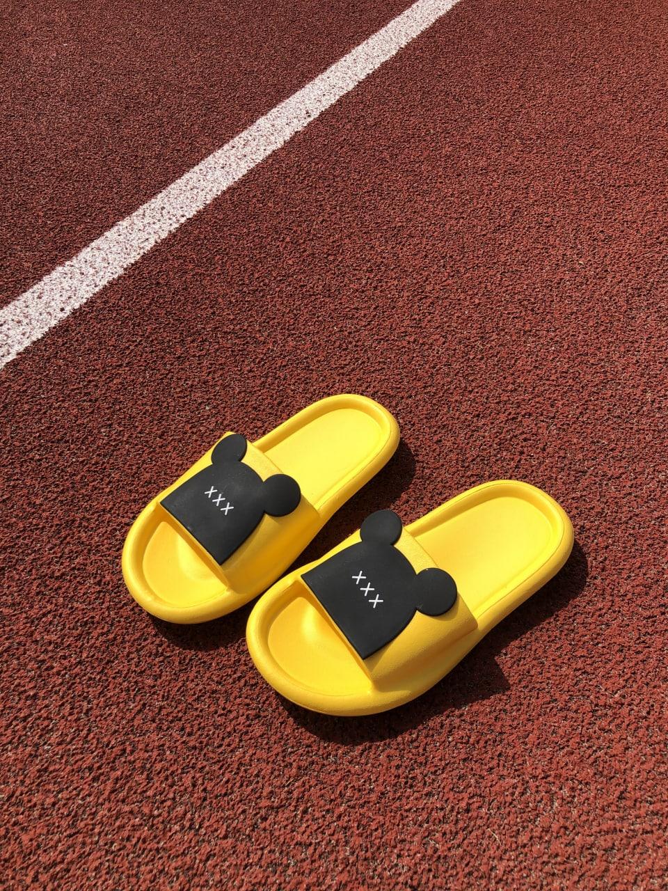 Slide Yellow