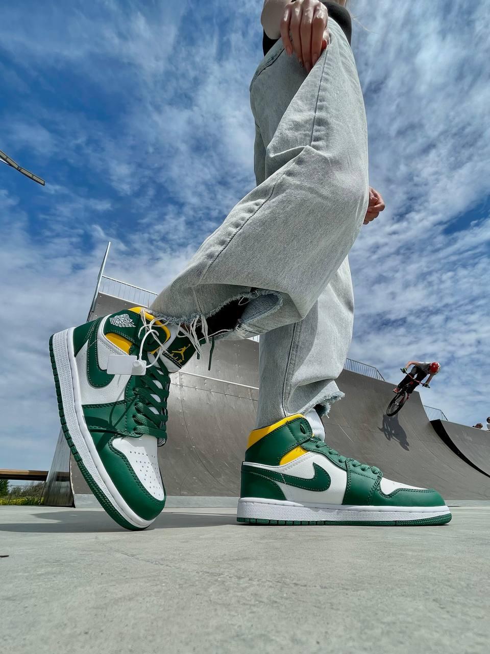 Nike Air Jordan 1 Mid GS Sonics