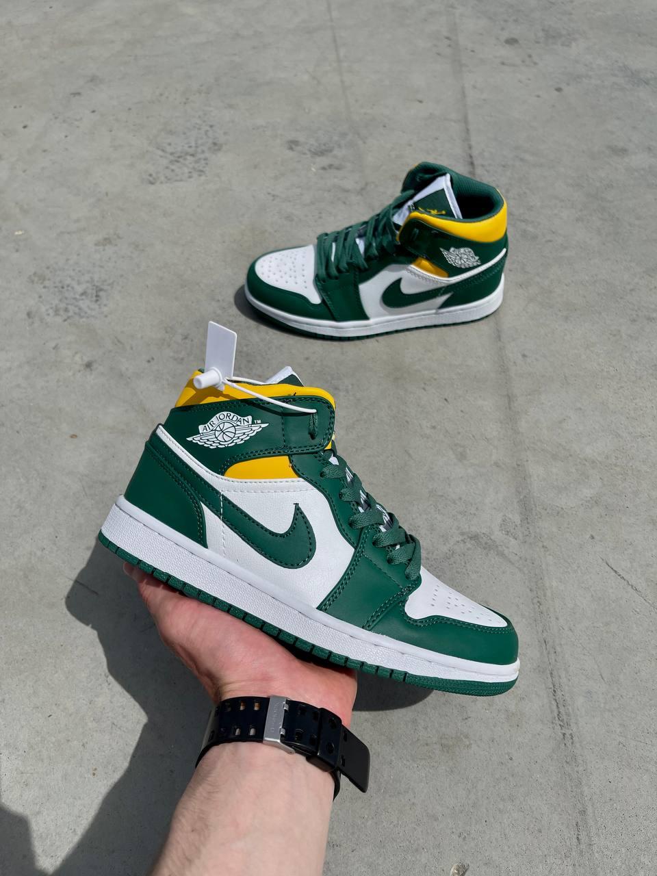 Nike Air Jordan 1 Mid GS Sonics