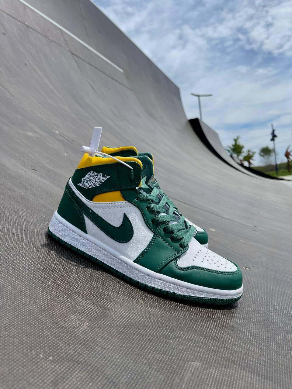 Nike Air Jordan 1 Mid GS Sonics