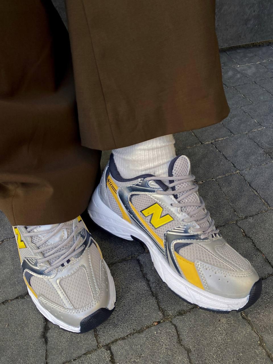 New Balance 530 Yellow Silver