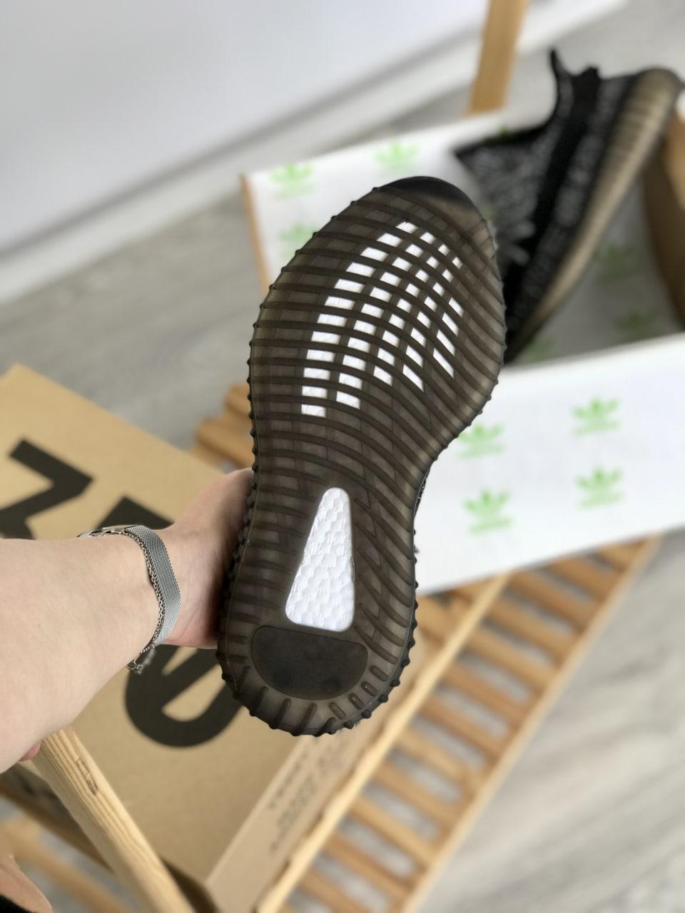 Sneakers Yeezy 350 Black (Рефлективні Шнурки)