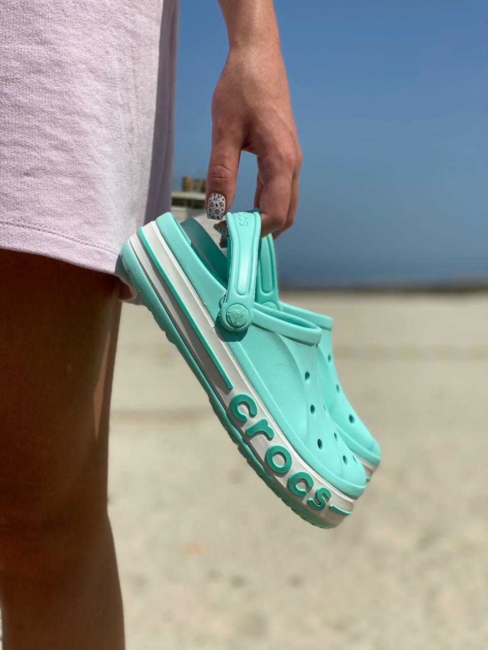 Crocs Turquoise Logo
