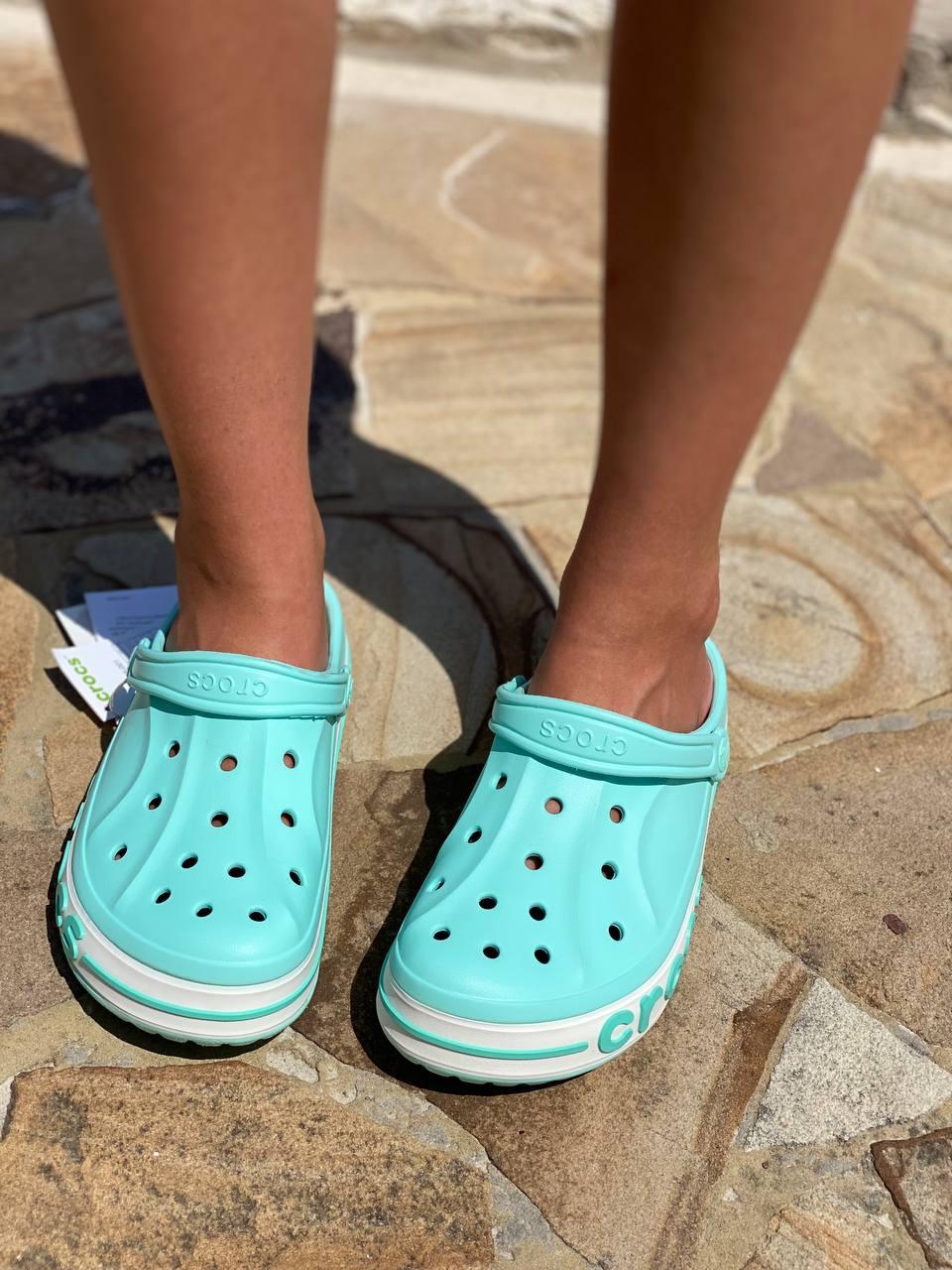 Crocs Turquoise Logo