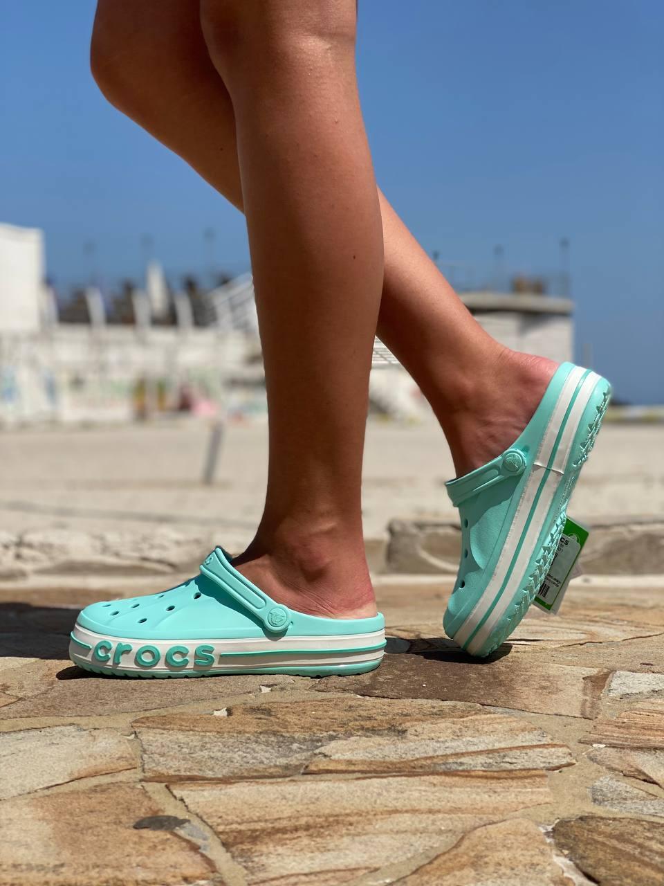 Crocs Turquoise Logo