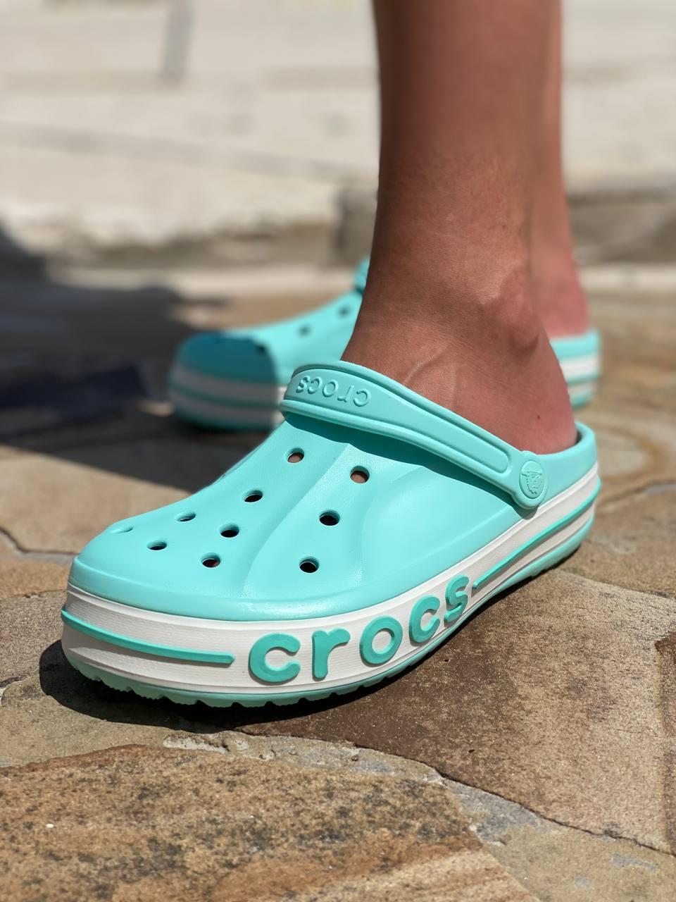 Crocs Turquoise Logo