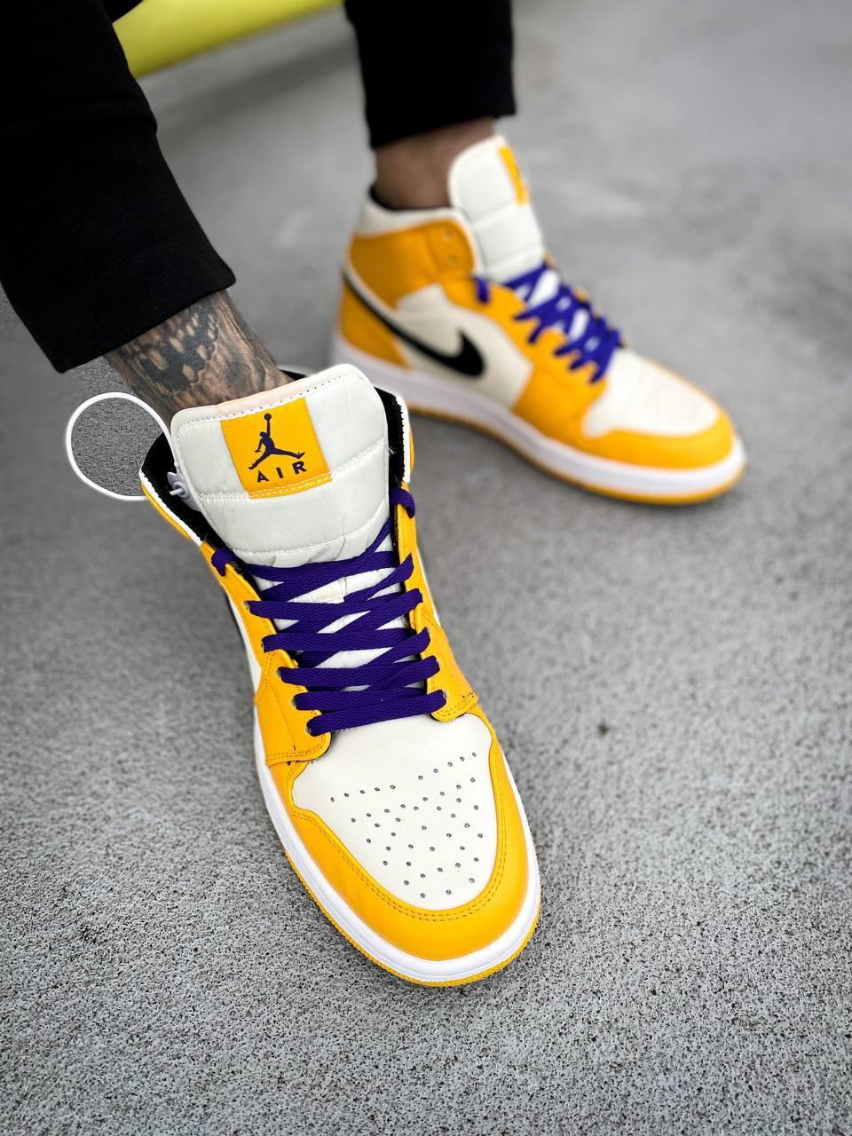Nike Air Jordan 1 Retro Mid SE Lakers