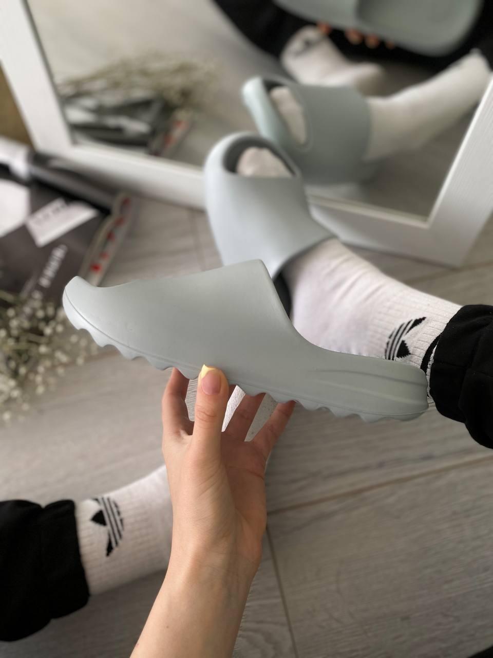 Adidas Yeezy Slide Grey
