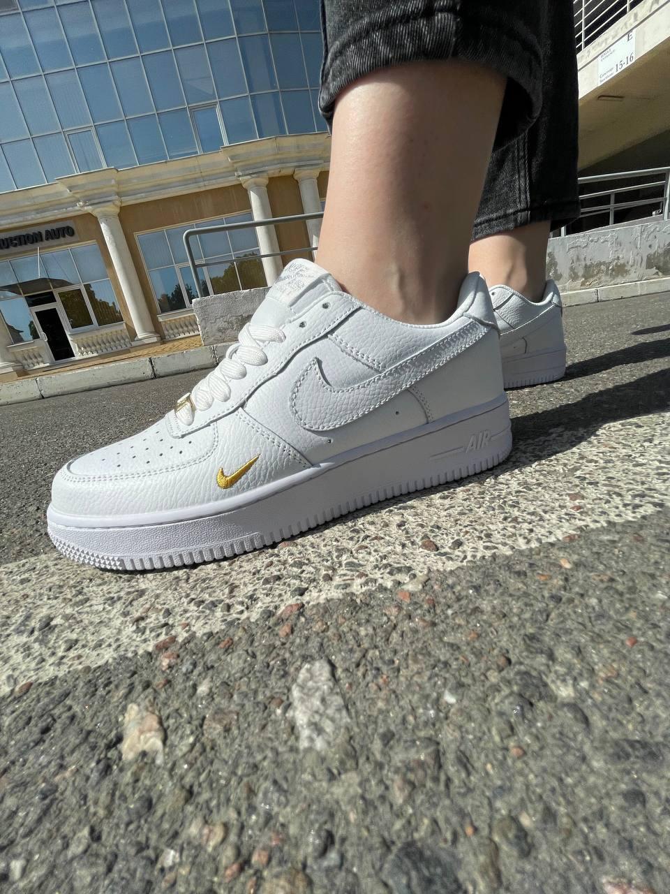 Nike Air Force White