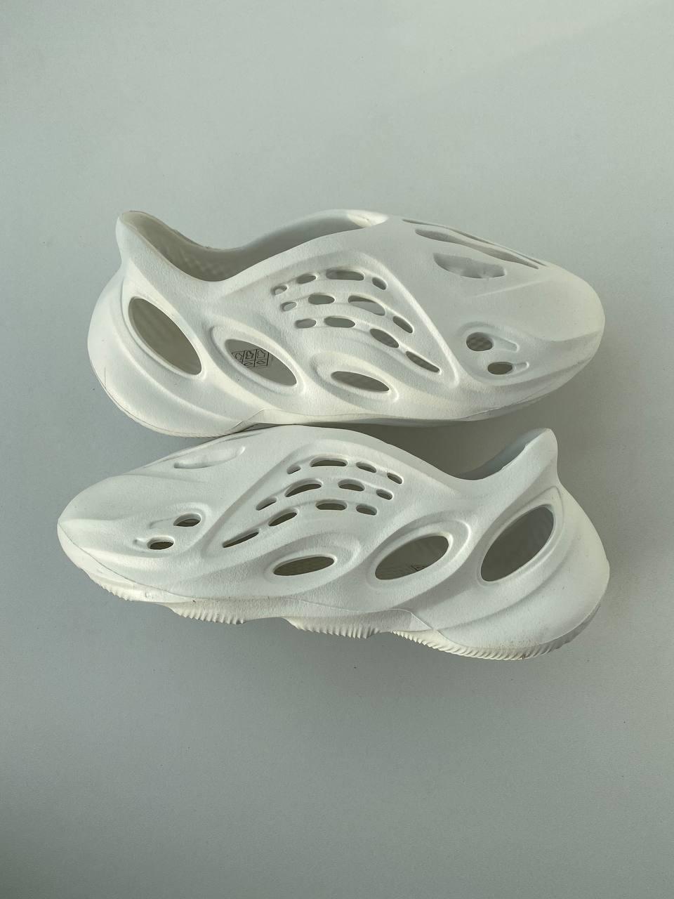 Adidas YEEZY Foam Runner Sand White (No Logo)