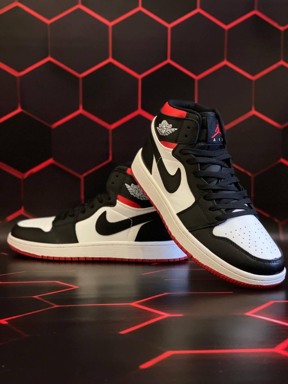 Nike Air Jordan 1 Retro High Black White Red 2