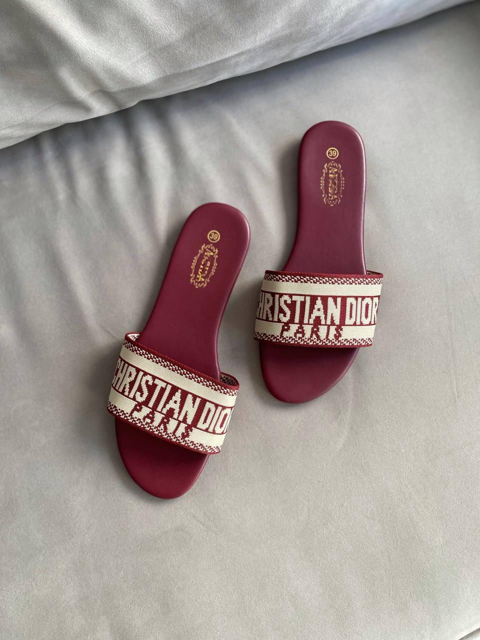 Christian Dior Bordo Beige