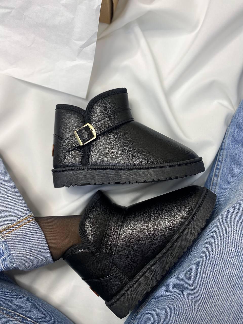 Ugg Mini Black No logo