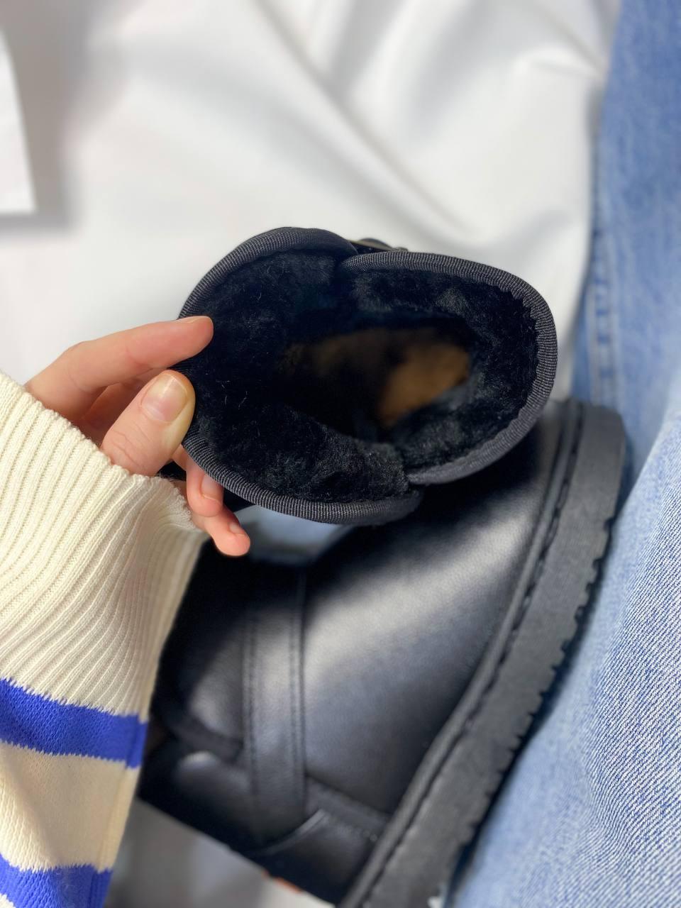 Ugg Mini Black No logo