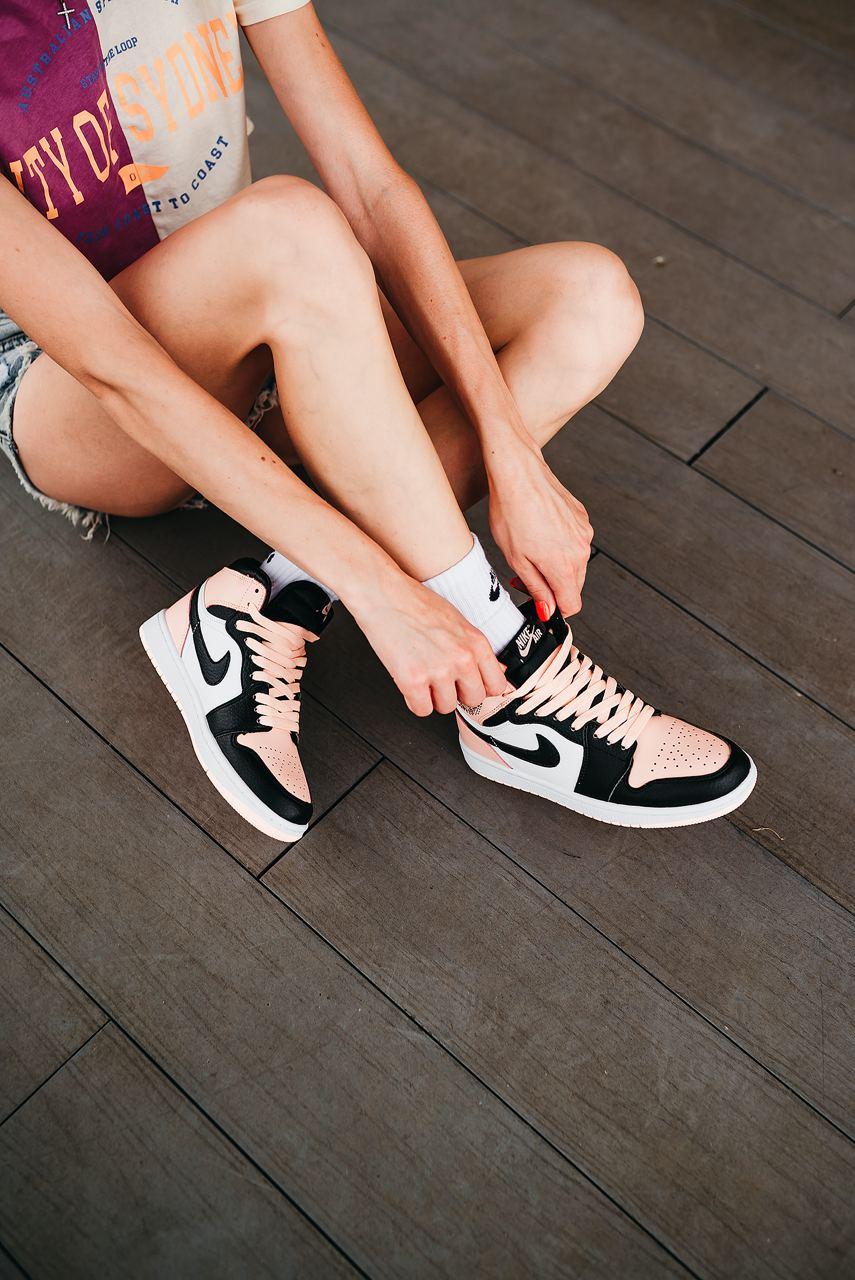 Nike Air Jordan 1 Retro High Patent Pink